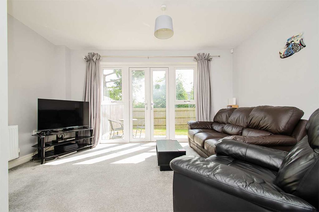 Additional image 3 of 2 bed property for saleRobinson Court, Chasetown, Burntwood WS7