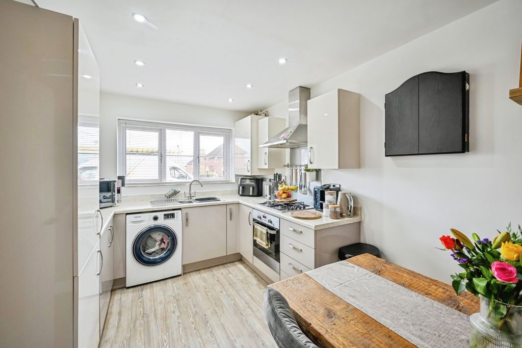 3 bed detached house for saleCross Butts, Eccleshall, Stafford, Staffordshire ST21 photo 4