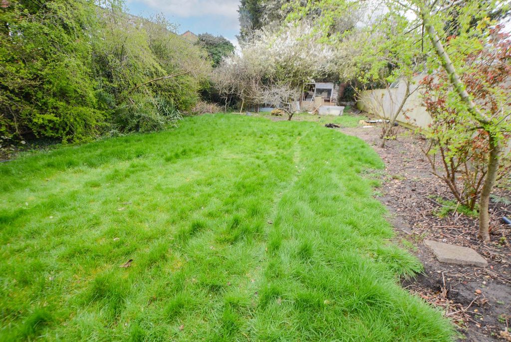Additional image 17 of 3 bed semi-detached house for saleGodwin Avenue, Wigston, Leicester LE18