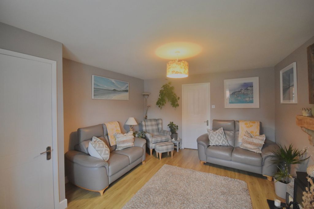 Additional image 4 of 3 bed link detached house for saleGoodwood Close, Stretton DE13