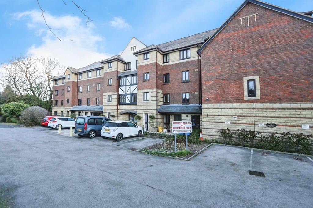 1 bed flat for saleBelfry Drive, Wollaston, Stourbridge DY8