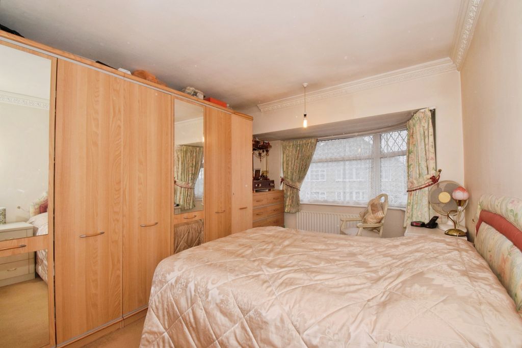 Additional image 11 of 3 bed semi-detached house for saleDenegate Avenue, Birstall, Leicester, Leicestershire LE4