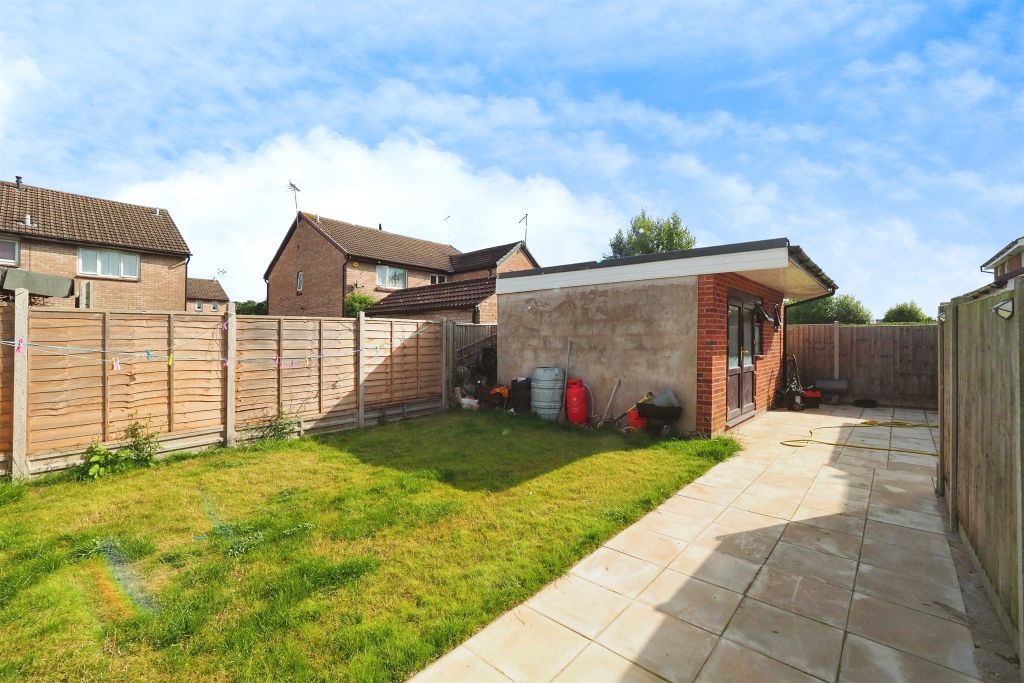 Additional image 14 of 4 bed semi-detached house for saleMarsh Close, Leicester LE4