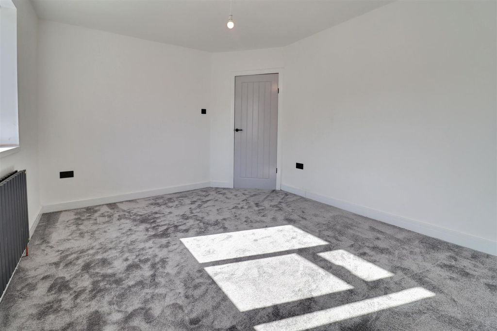 Additional image 25 of 4 bed semi-detached house for saleLower Milehouse Lane, Newcastle ST5