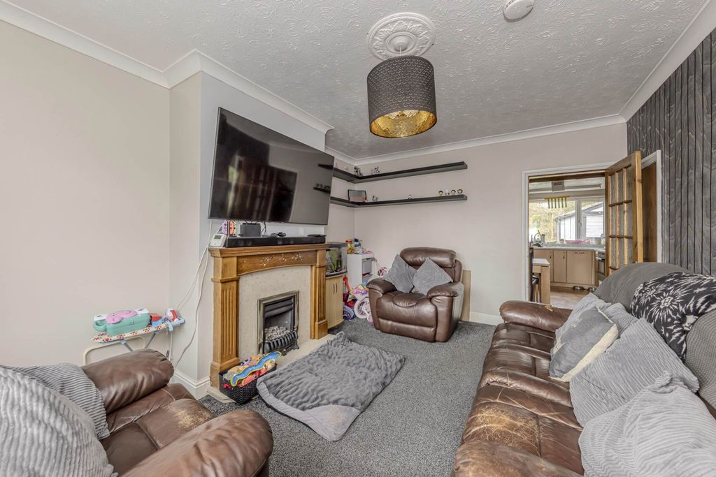 Additional image 2 of 3 bed semi-detached house for saleEast Grove, Stoke On Trent ST3