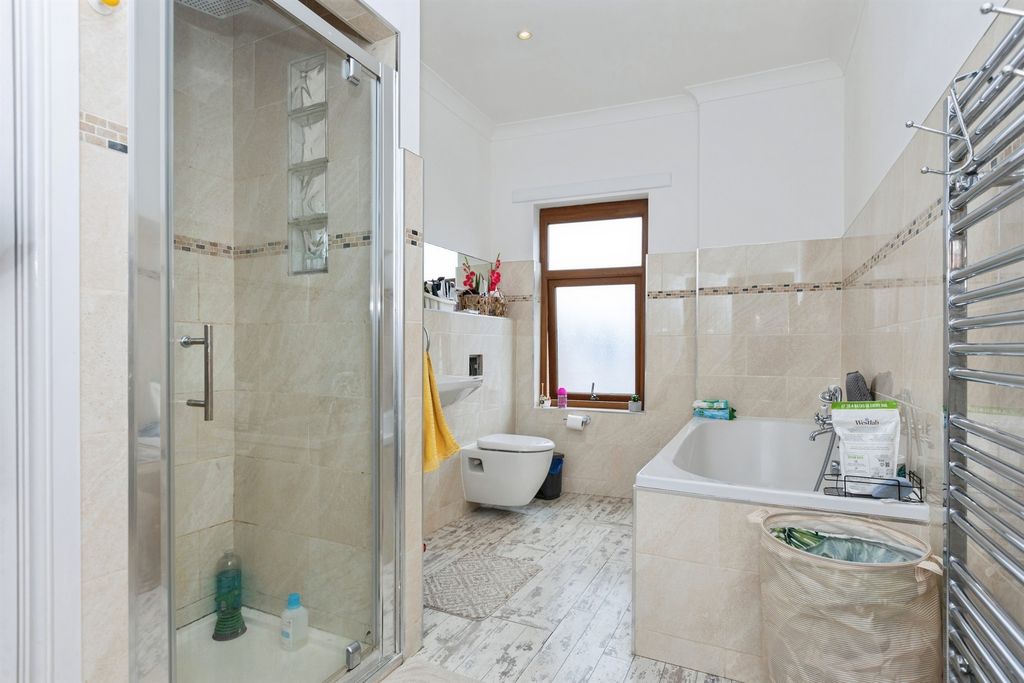 Additional image 9 of 4 bed terraced house for saleIngle Street, Leicester LE3