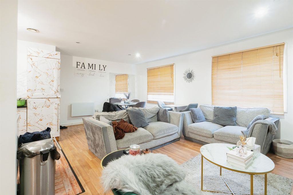 Additional image 8 of 2 bed flat for saleJunior Street, Leicester LE1