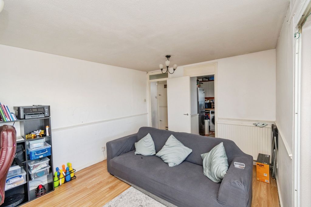 Additional image 4 of 1 bed flat for saleOkement Drive, Wolverhampton WV11