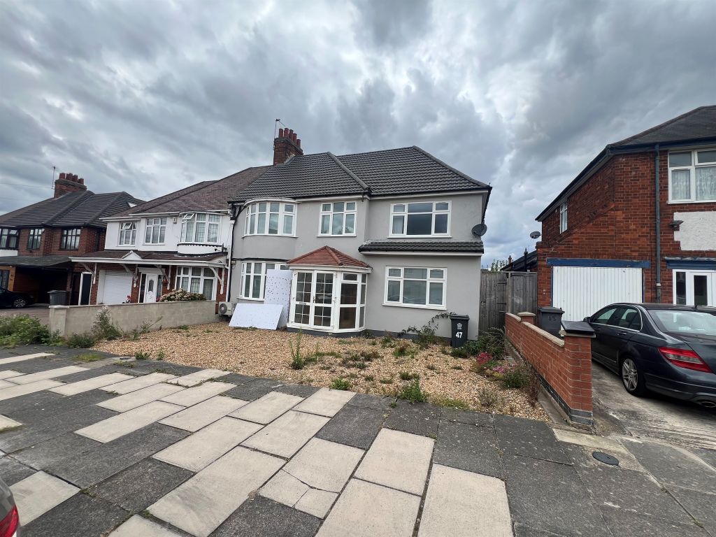 8 bed semi-detached house for saleHighway Road, Leicester LE5