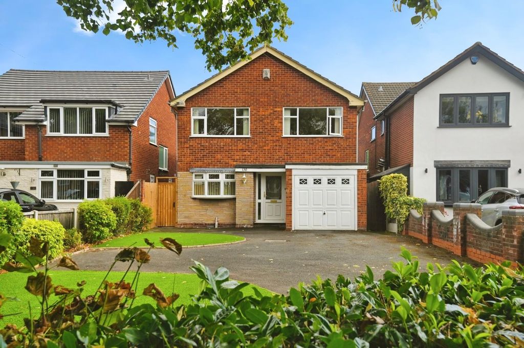 4 bed detached house for saleComberford Road, Tamworth B79