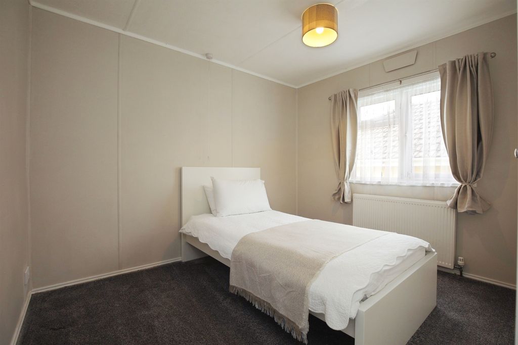 Additional image 8 of 1 bed mobile/park home for saleHolders Road, Amesbury, Salisbury SP4