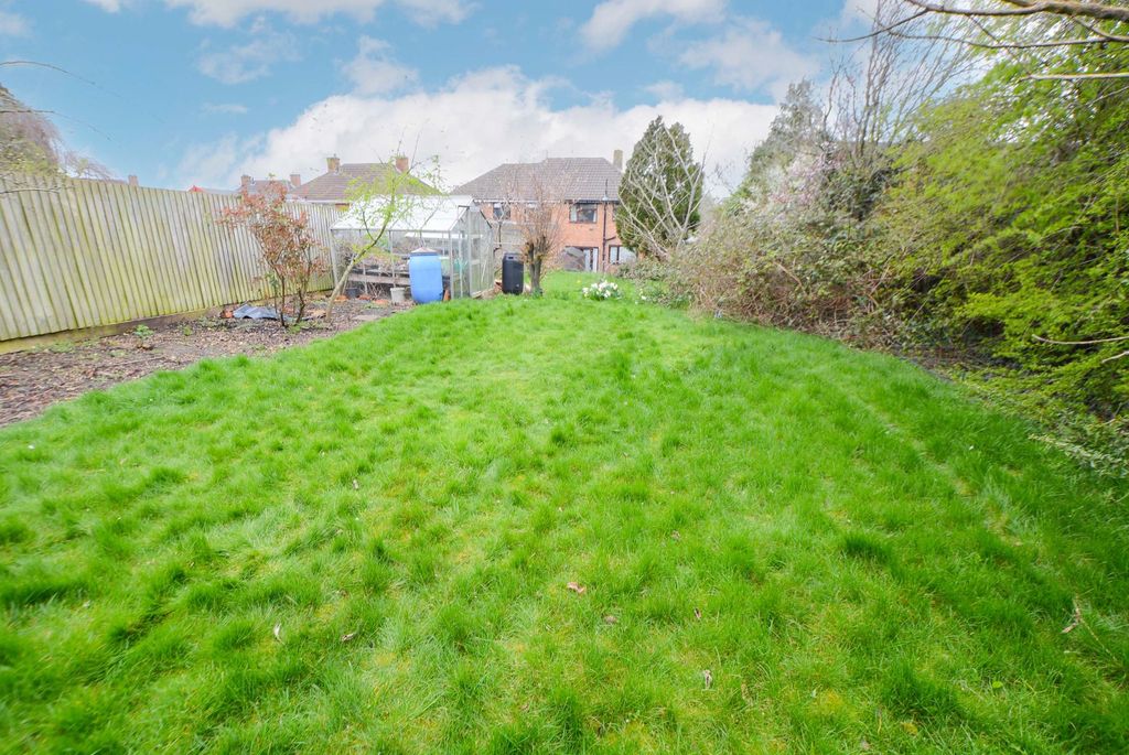 Additional image 16 of 3 bed semi-detached house for saleGodwin Avenue, Wigston, Leicester LE18