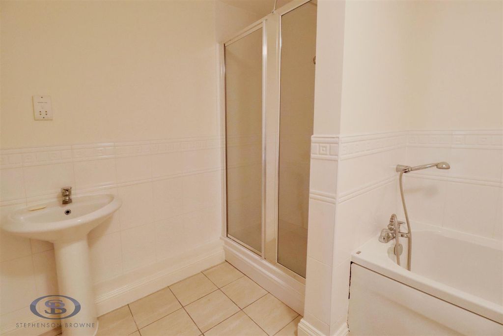 Additional image 22 of 3 bed flat for saleAshbourne Drive, Weston, Crewe CW2
