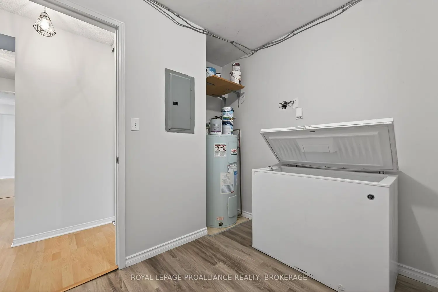 Additional image 14 of 310 Kingsdale Avenue 313