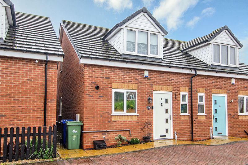 3 bed semi-detached house for saleWaterside, Norton Canes WS11