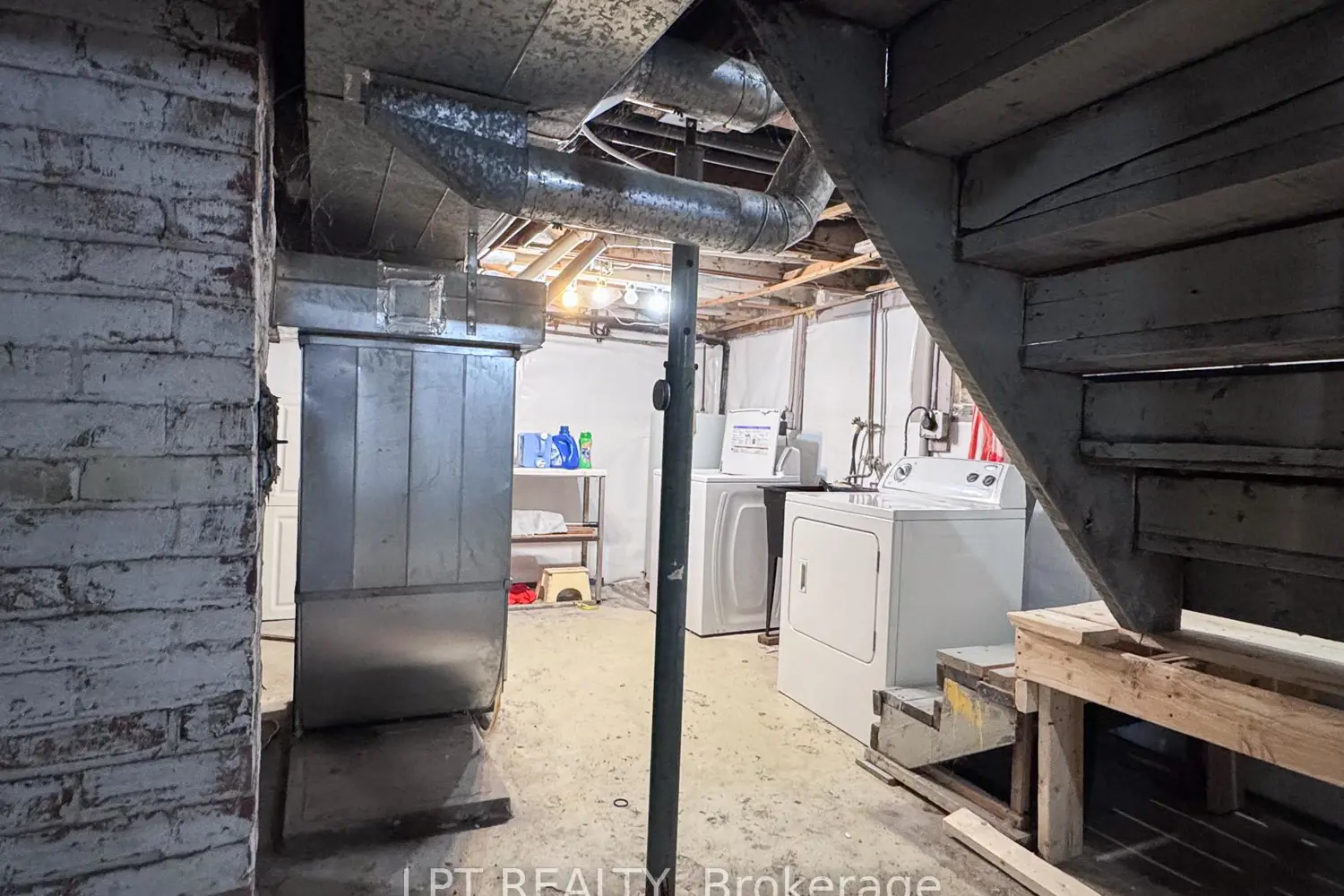 Additional image 11 of 412 Montreal Road