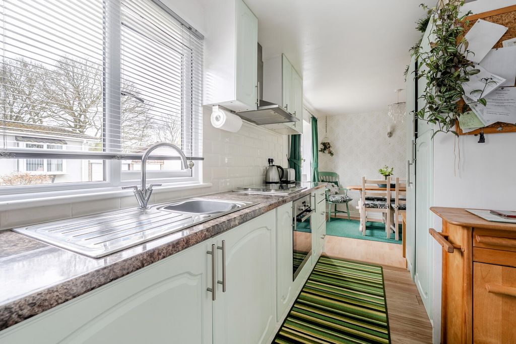 2 bed mobile/park home for saleLydeway, Devizes SN10 photo 5