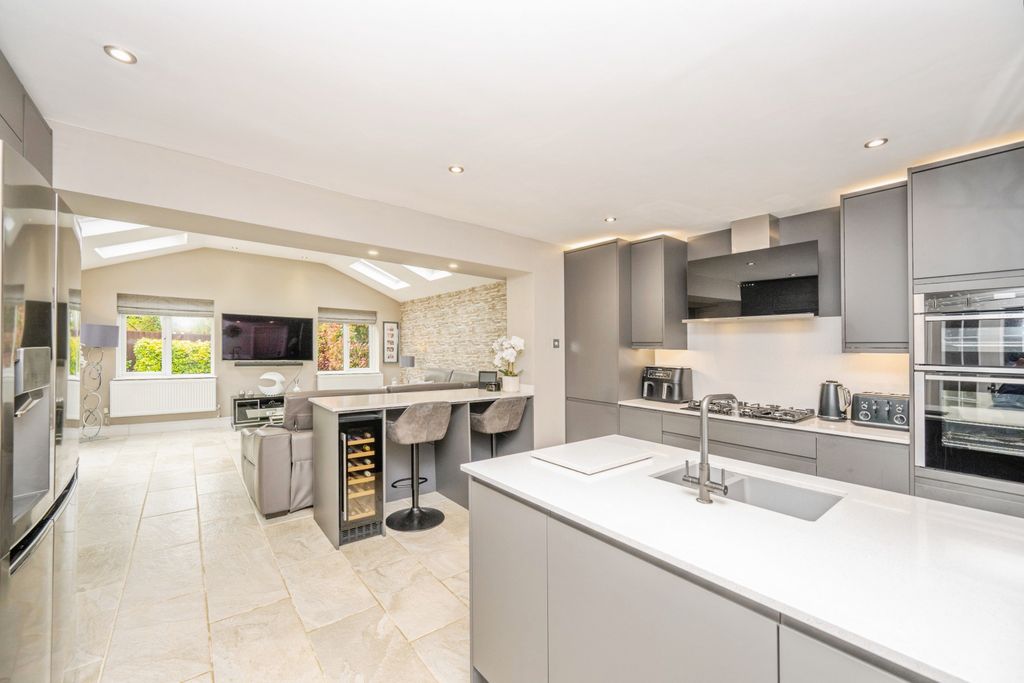 Additional image 6 of 5 bed detached house for saleEdwards Farm Road, Fradley WS13
