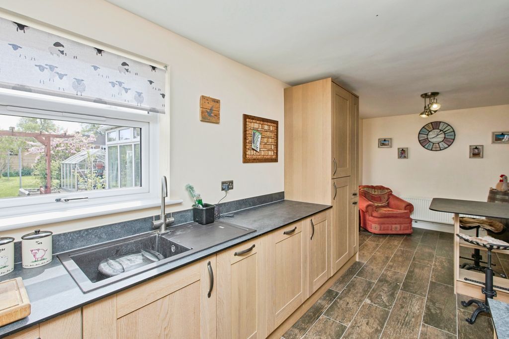 Additional image 3 of 3 bed semi-detached house for saleHolme Close, Hatton DE65