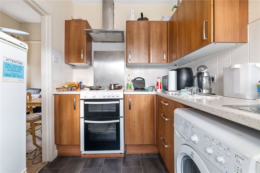Additional image 9 of 4 bed semi-detached house for saleKnighton Park Road, Stoneygate, Leicester LE2
