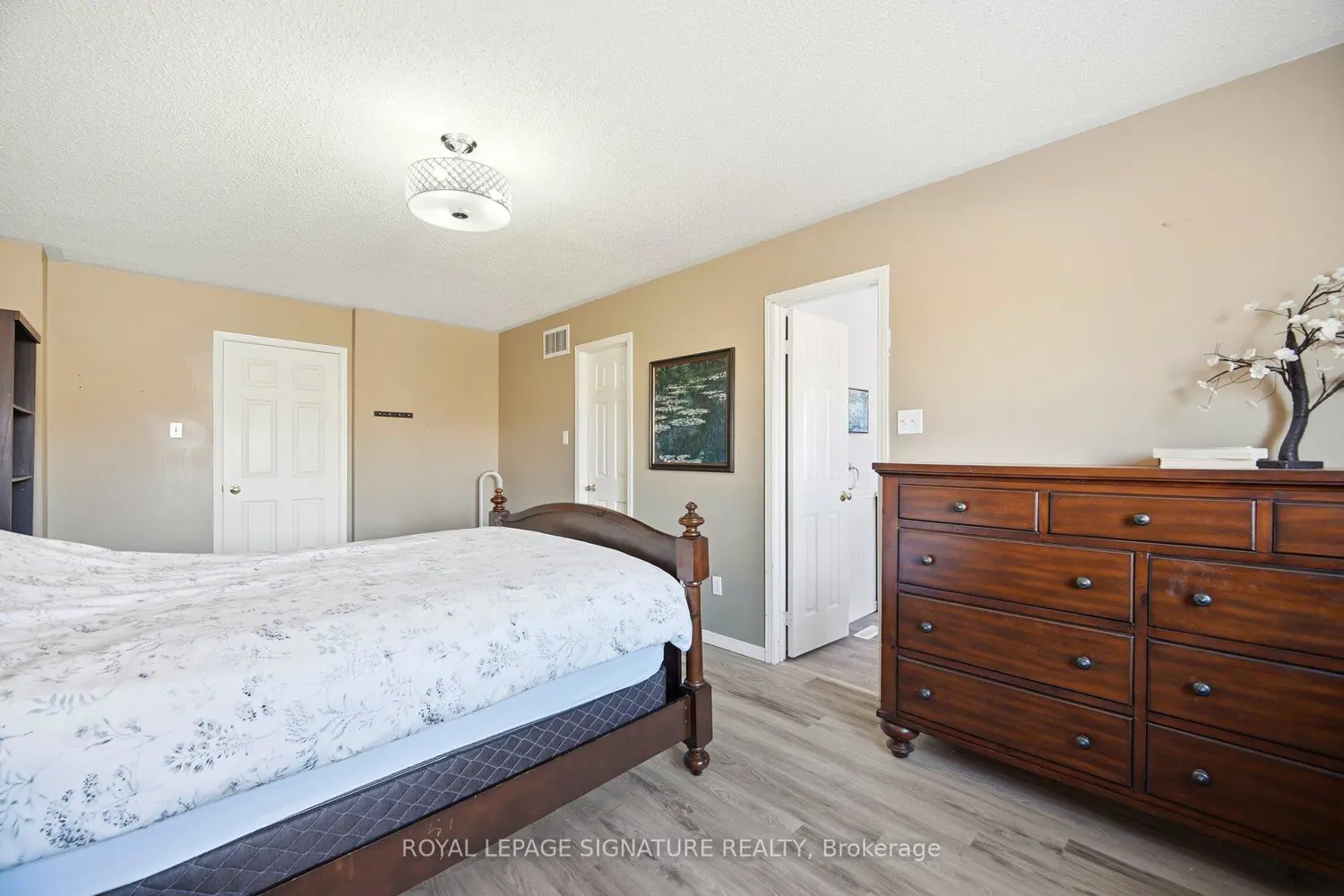 Additional image 4 of 6945 Gracefield Drive