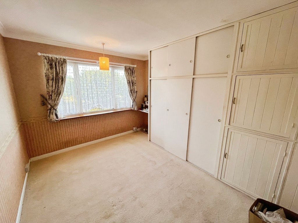 Additional image 5 of 4 bed semi-detached house for saleOakland Avenue, Leicester, Leicestershire LE4