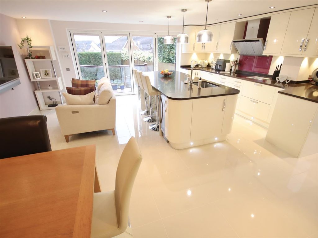 Additional image 4 of 4 bed detached house for saleWishart Way, Chippenham SN15