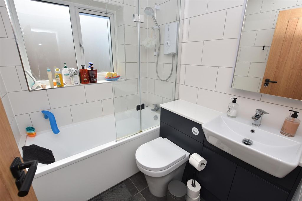 Additional image 12 of 3 bed semi-detached house for saleSwann Close, North Luffenham, Oakham LE15