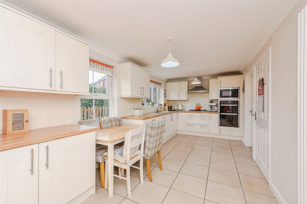 Additional image 7 of 4 bed detached house for saleDumolos Lane, Glascote, Tamworth B77