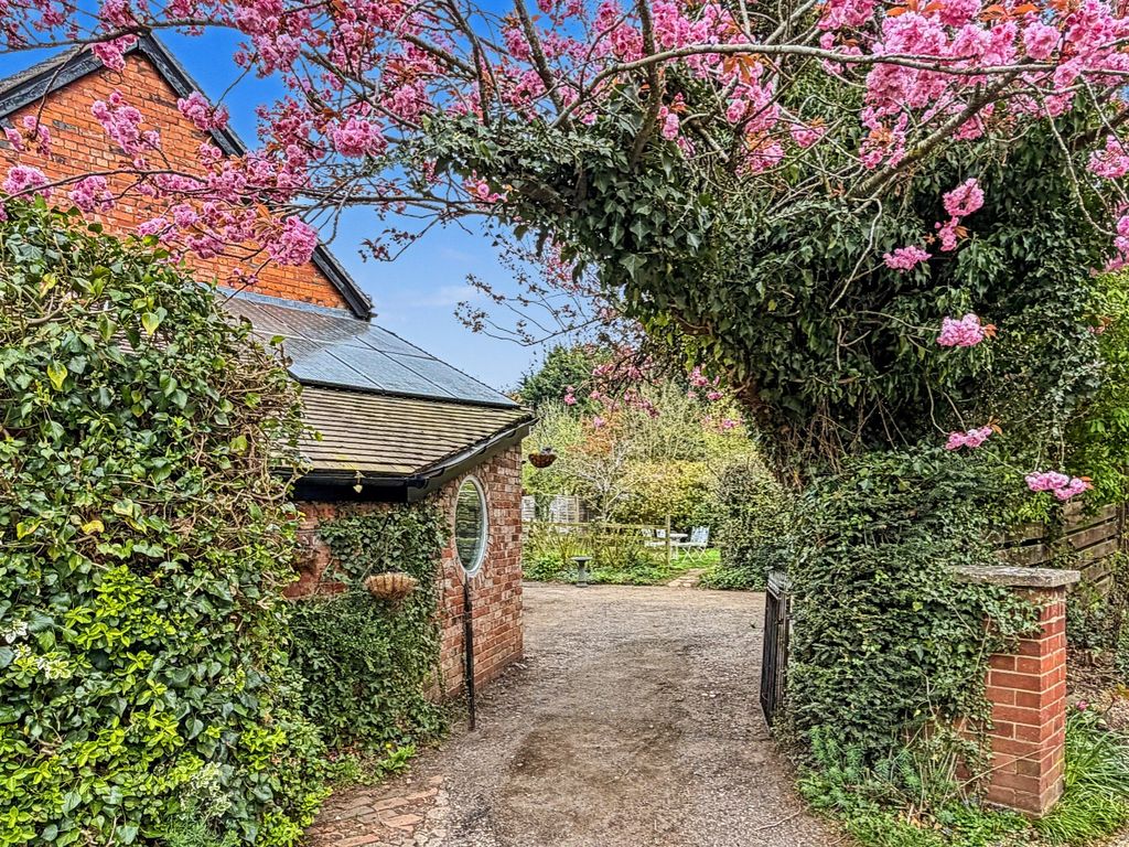 Additional image 54 of 3 bed cottage for sale2A Church Street, Clifton Upon Dunsmore CV23
