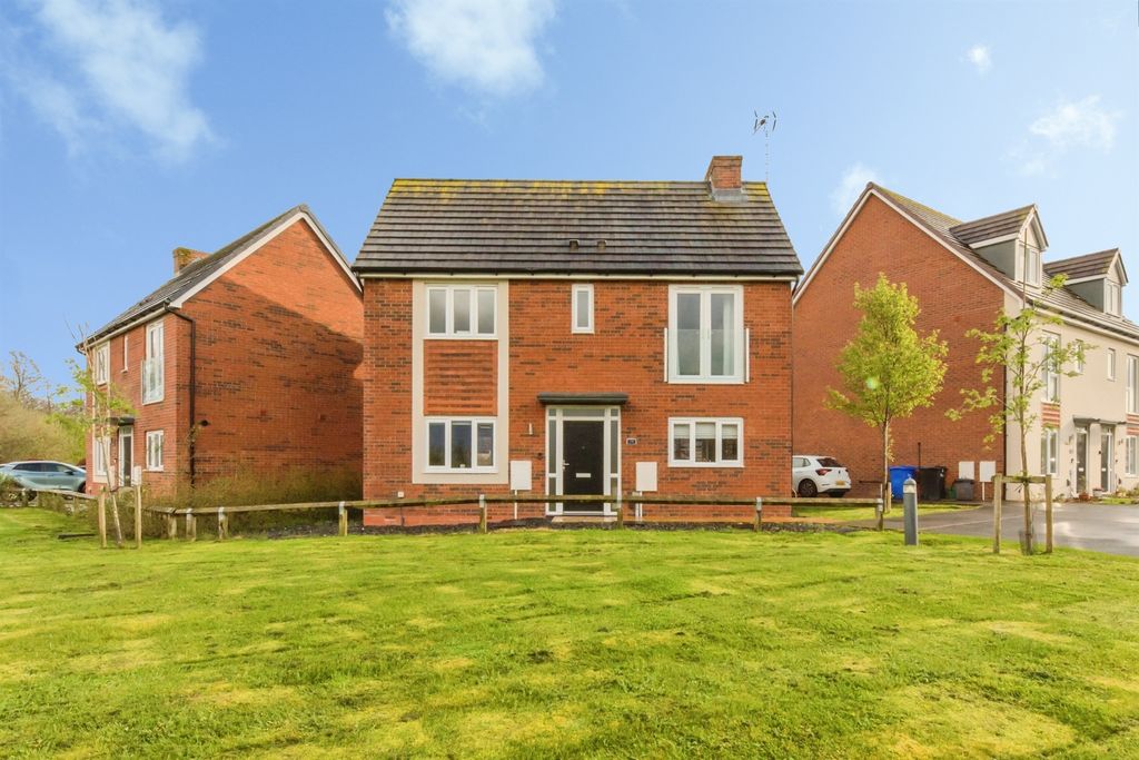 3 bed detached house for salePugin Road, Bramshall, Uttoxeter ST14