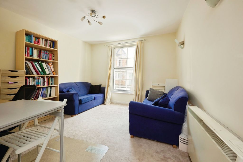Additional image 7 of 1 bed flat for saleEndless Street, Salisbury SP1