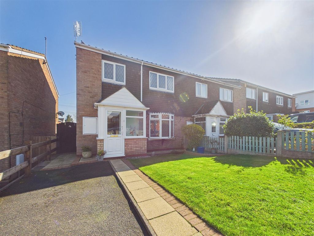 3 bed property for saleRavenhill Close, Brereton, Rugeley WS15