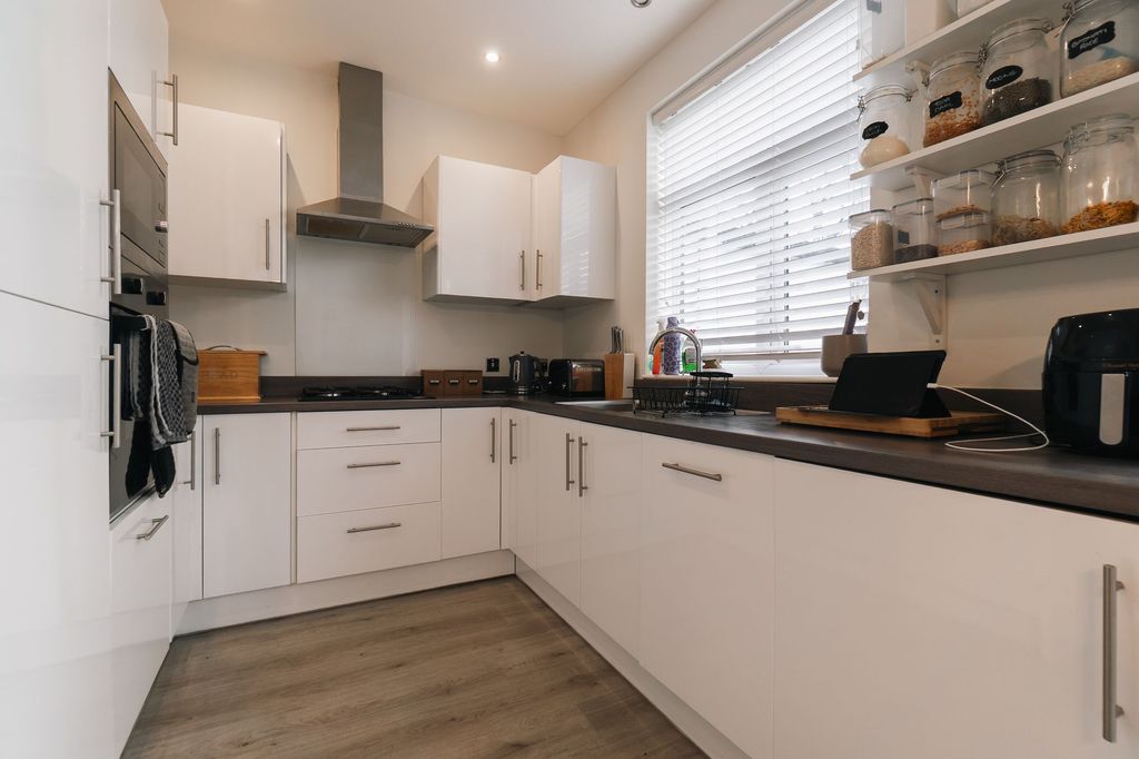 Additional image 6 of 3 bed semi-detached house for saleGroby Road, Leicester LE3