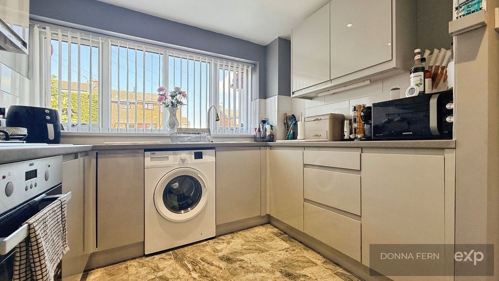 Additional image 5 of 3 bed town house for saleNewmount Road, Fenpark, Stoke-On-Trent ST4
