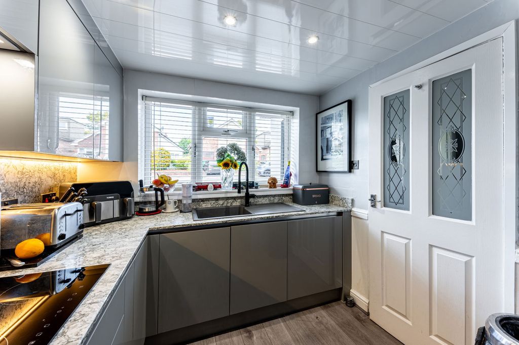 Additional image 7 of 4 bed bungalow for sale40 Gilwell Road, Rugeley WS15