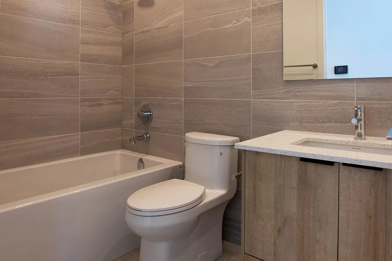 Additional image 3 of 722 Marlee Avenue 104