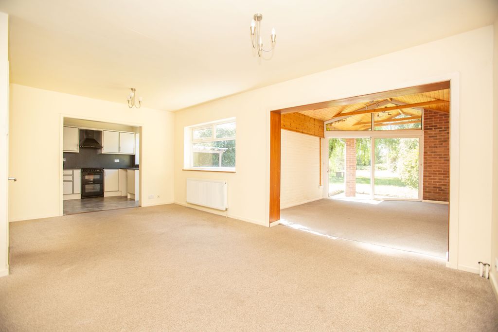 Additional image 5 of 3 bed detached house for saleThe Green, Bonehill, Tamworth B78