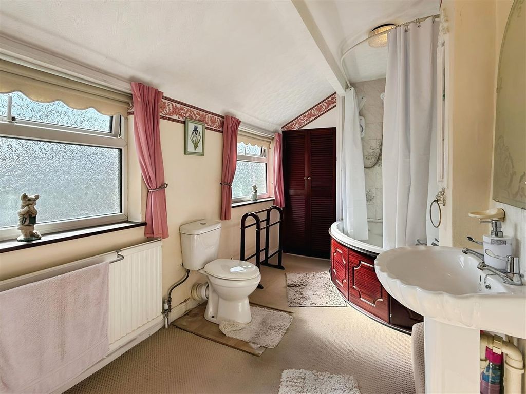 Additional image 14 of 3 bed end terrace house for saleJohn Street, Leek ST13