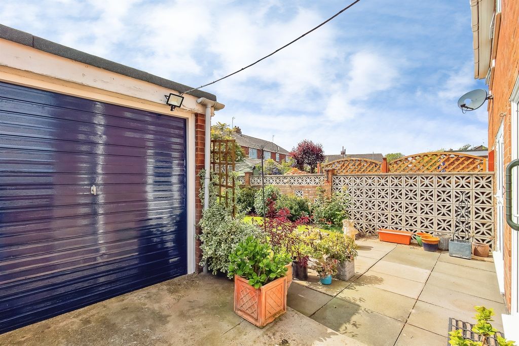 Additional image 18 of 3 bed semi-detached house for saleTroon Close, Stamford PE9