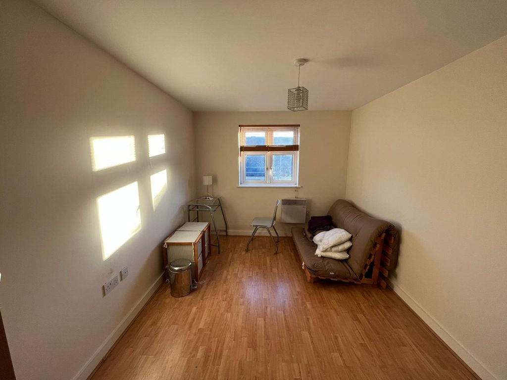 Additional image 5 of 2 bed flat for salePrincess Road East, Leicester LE1
