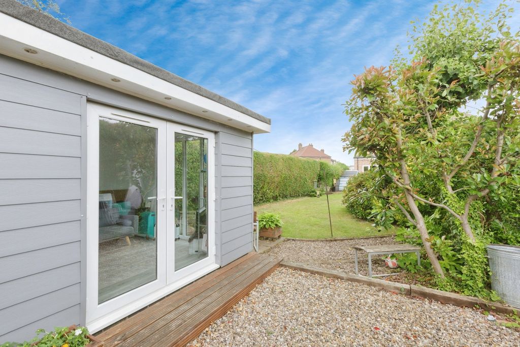 Additional image 16 of 3 bed semi-detached house for saleBirchtree Avenue, Birstall, Leicester, Leicestershire LE4