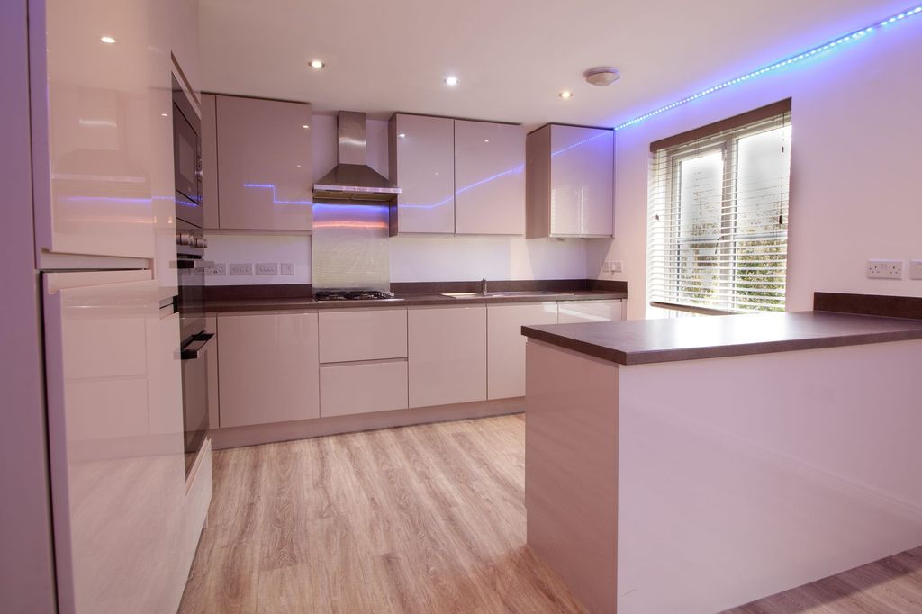 Additional image 4 of 4 bed detached house for saleHackness Road, Hamilton LE5
