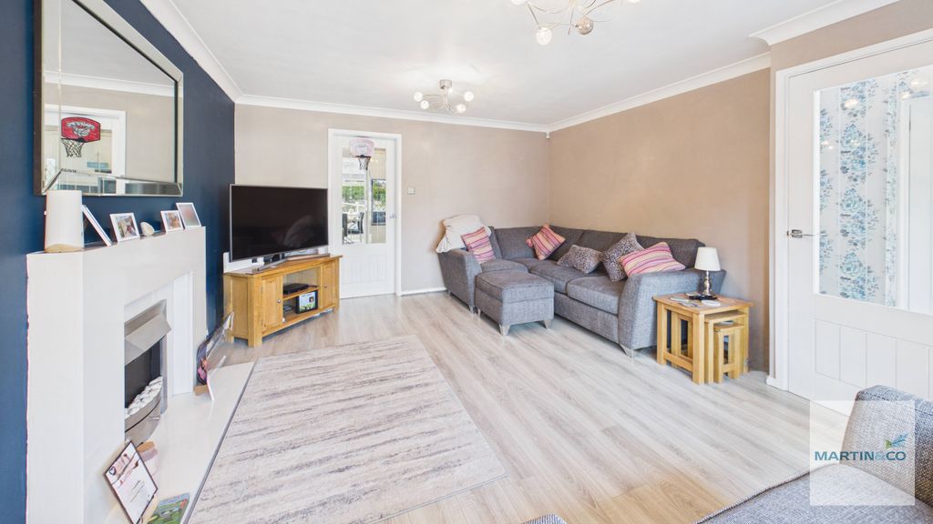 Additional image 2 of 4 bed detached house for saleSudeley, Dosthill, Tamworth B77