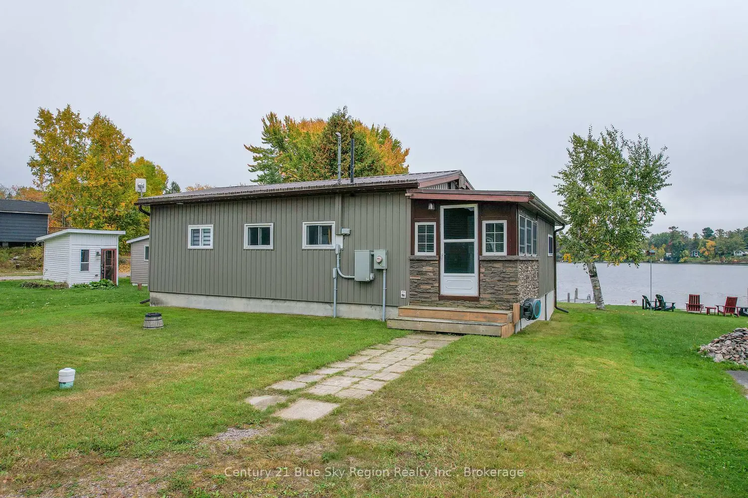 44 Caron Road photo 3