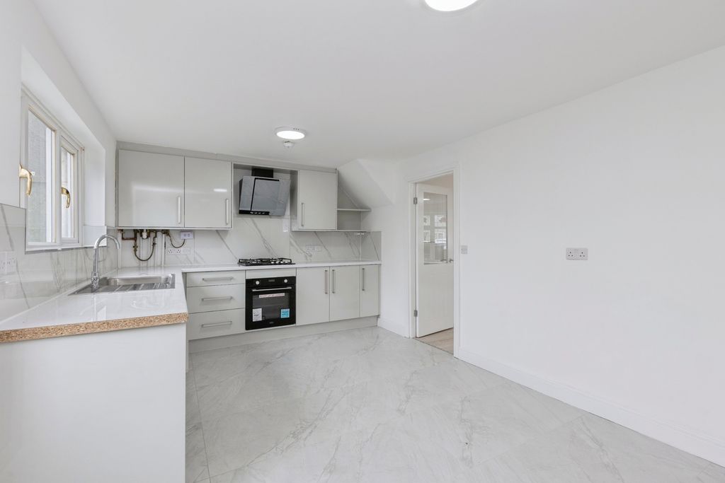 Additional image 7 of 3 bed end terrace house for saleKelso Green, Eyres Monsell, Leicestershire LE2