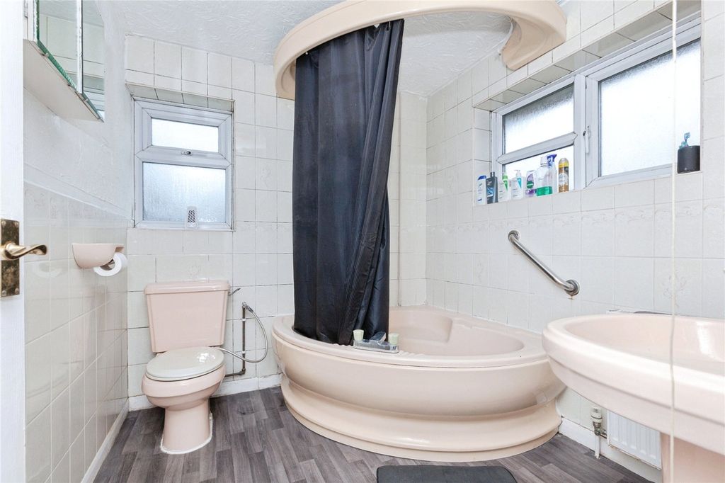 Additional image 10 of 3 bed detached house for saleAmanda Road, Leicester, Leicestershire LE2
