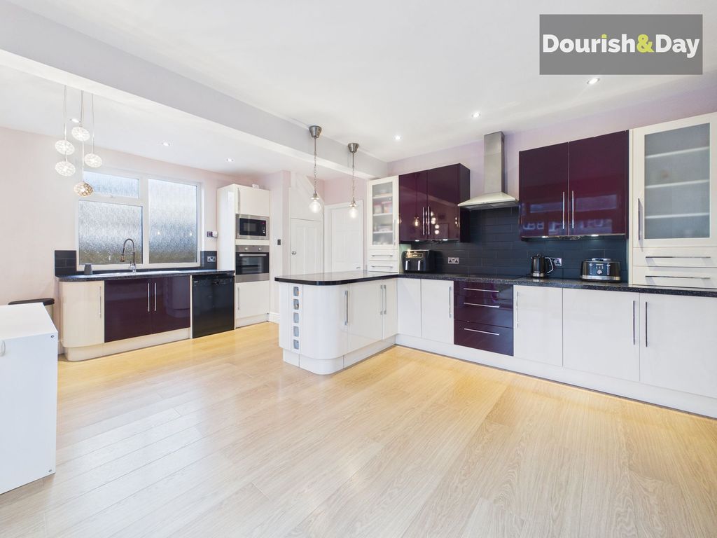 Additional image 2 of 4 bed semi-detached house for saleSilkmore Lane, Stafford ST17