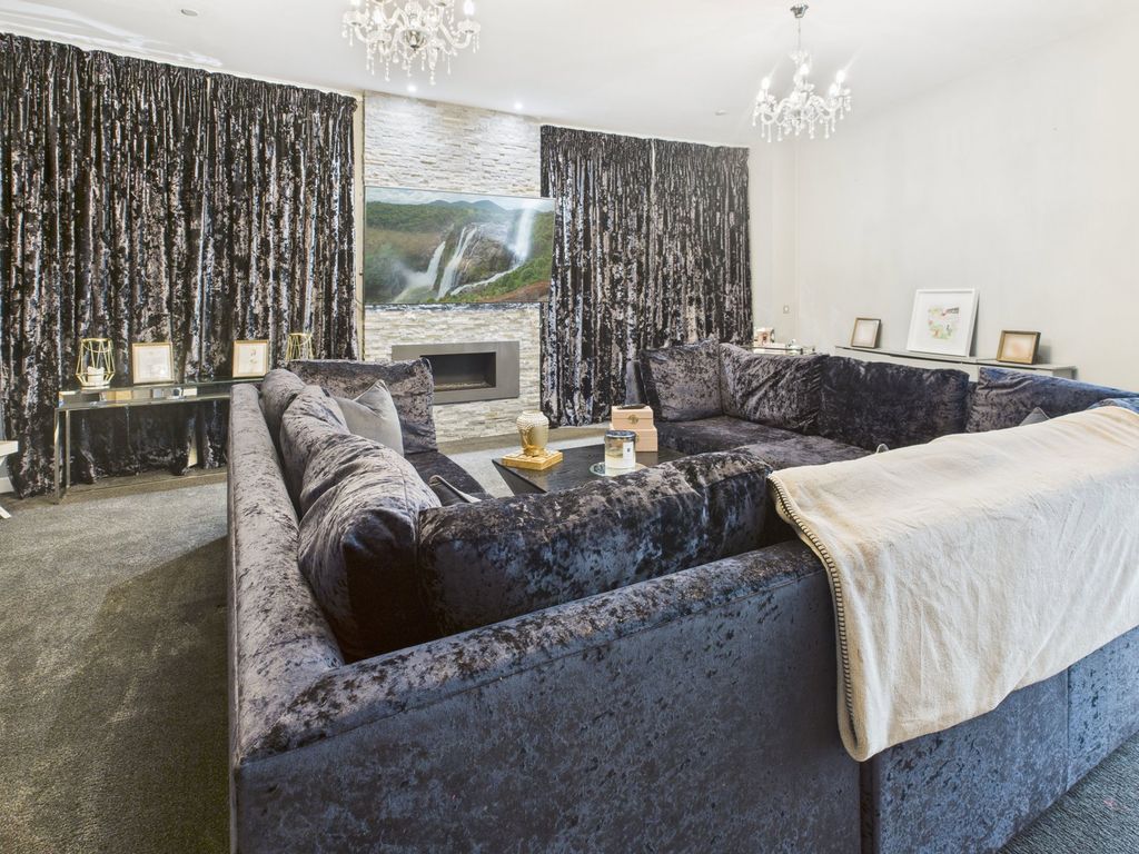 Additional image 15 of 5 bed detached house for saleFreshwater Drive, Weston, Crewe CW2