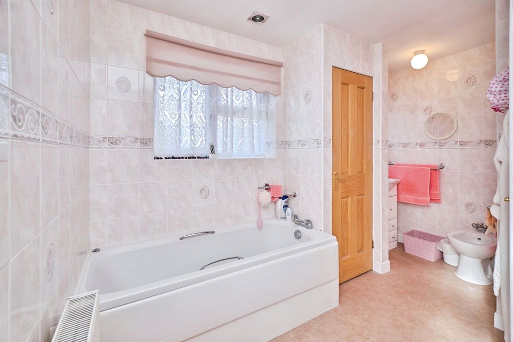 Additional image 13 of 3 bed semi-detached house for saleSimpson Road, Lichfield, Staffordshire WS13